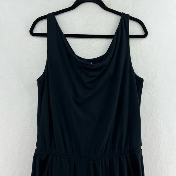 Garnet Hill Jumpsuit Women's Sz 8 Black Round Neck Wide Strap Tapered Stretch - Picture 6 of 12